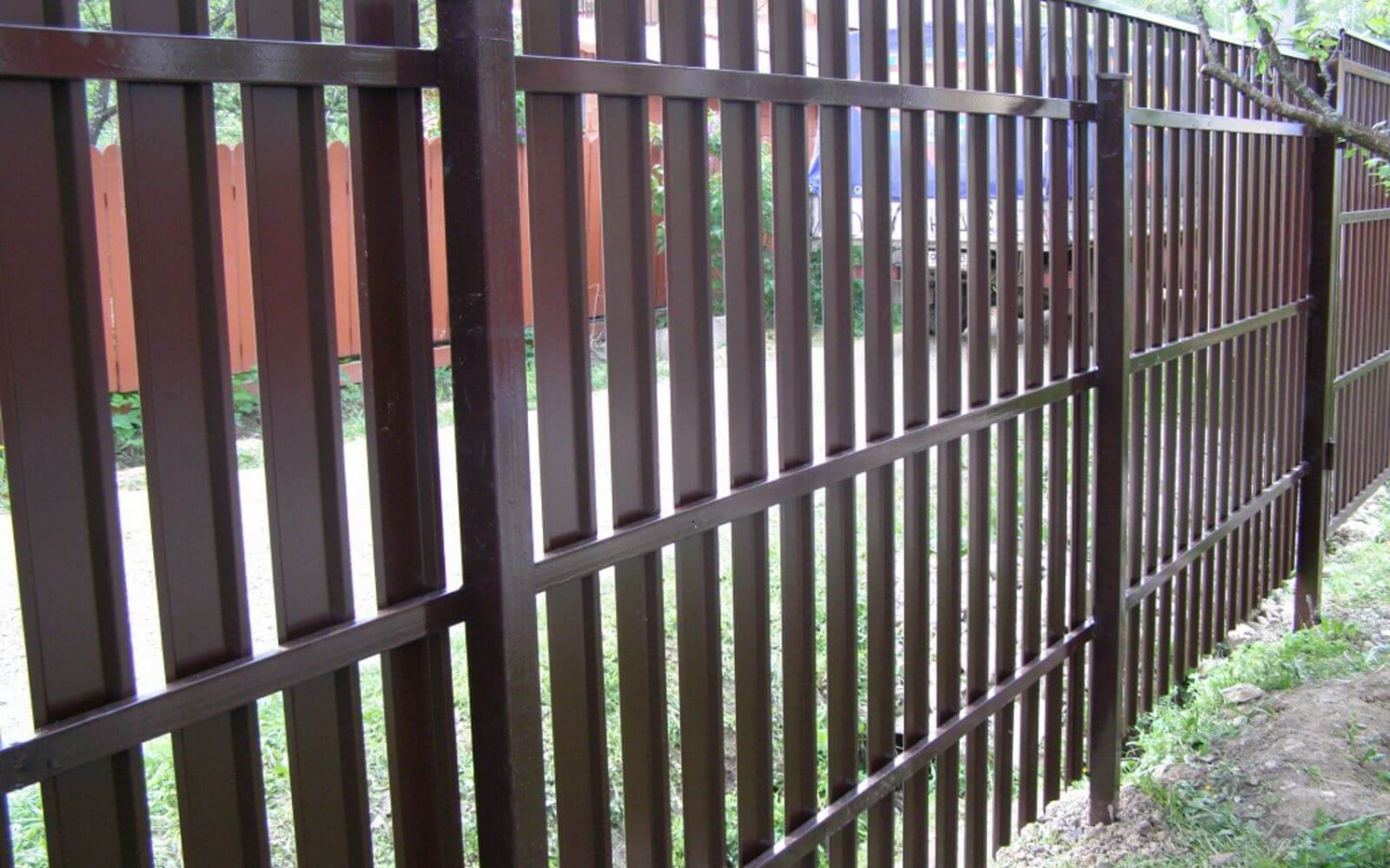 Забор евроштакетник односторонний