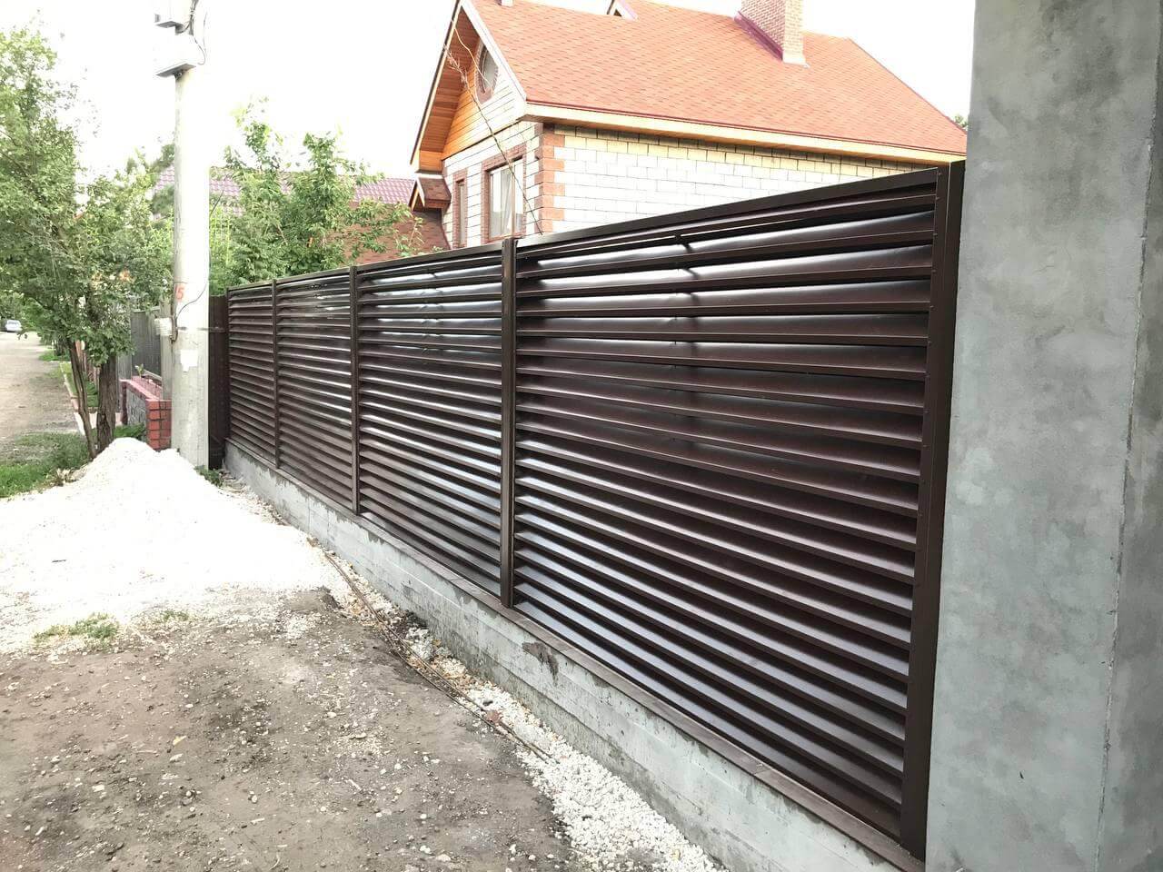 Забор жалюзи шоколад